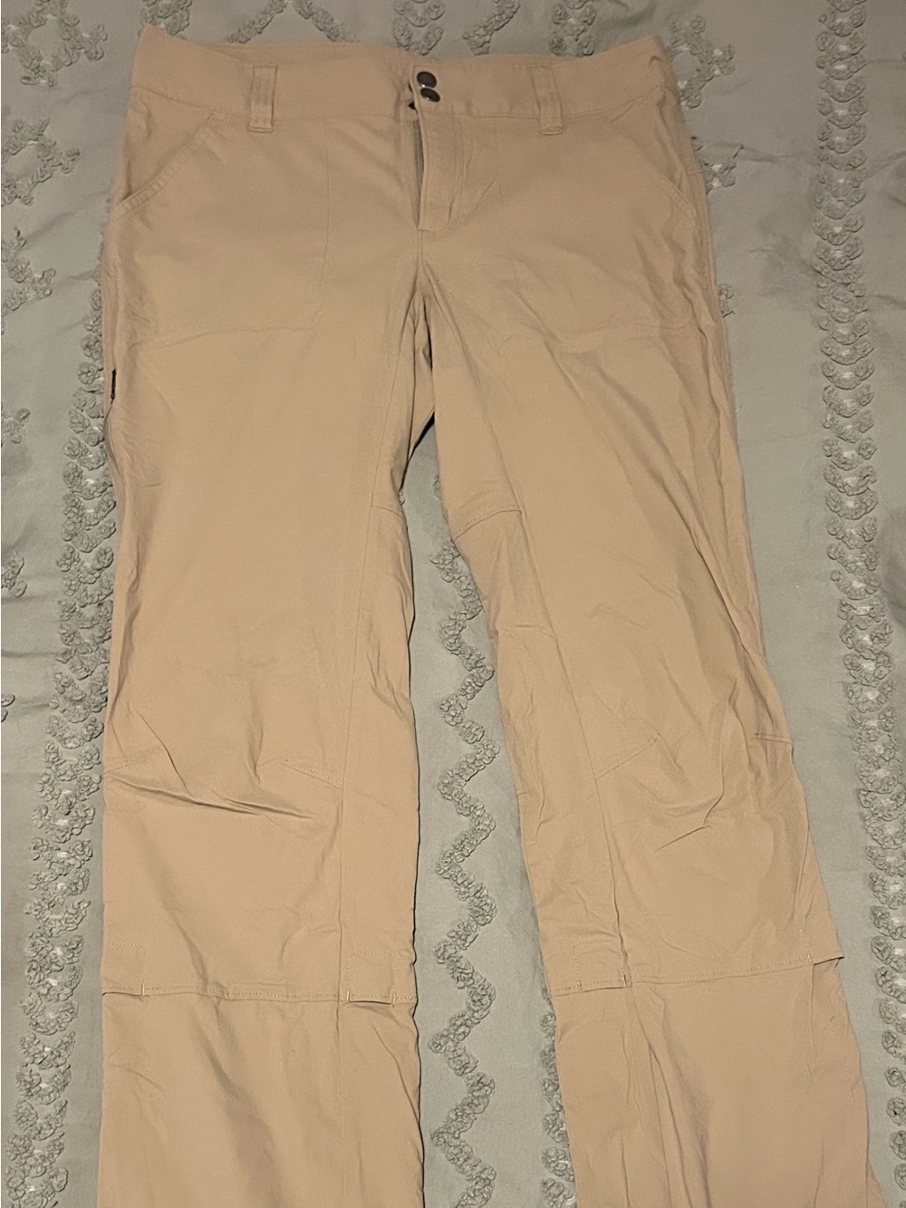 Columbia Light Beige women’s Performance Pants size 8 long